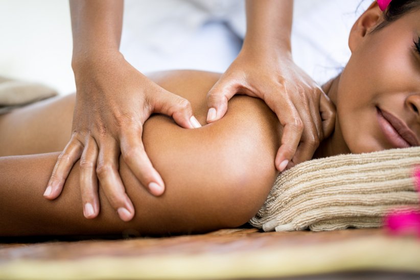 Massage du corps suédois