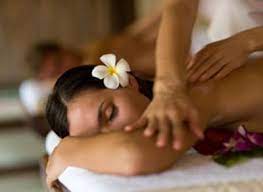 Massage du corps balinais